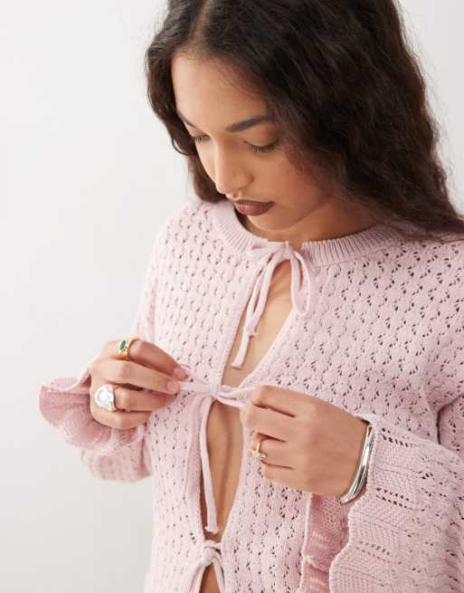 Reclaimed Vintage - Hæklet og lyserød cardigan med bindefront og muslingekanter, 3 af 4