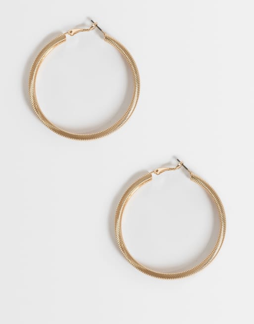 Reclaimed Vintage hoop earrings with engraving detail in gold, 1 of 4