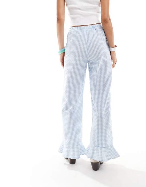 Reclaimed Vintage – Hose mit Vichykaros in Blau, Rüschensaum und elastischem Bund, 2 von 5