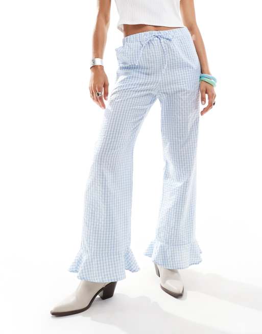 Reclaimed Vintage – Hose mit Vichykaros in Blau, Rüschensaum und elastischem Bund, 3 von 5