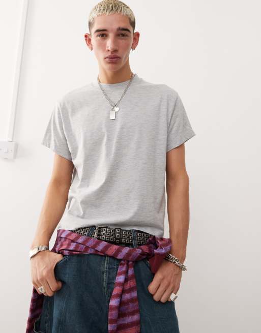 Reclaimed Vintage - Hvid cropped smal T-shirt i firkantet pasform