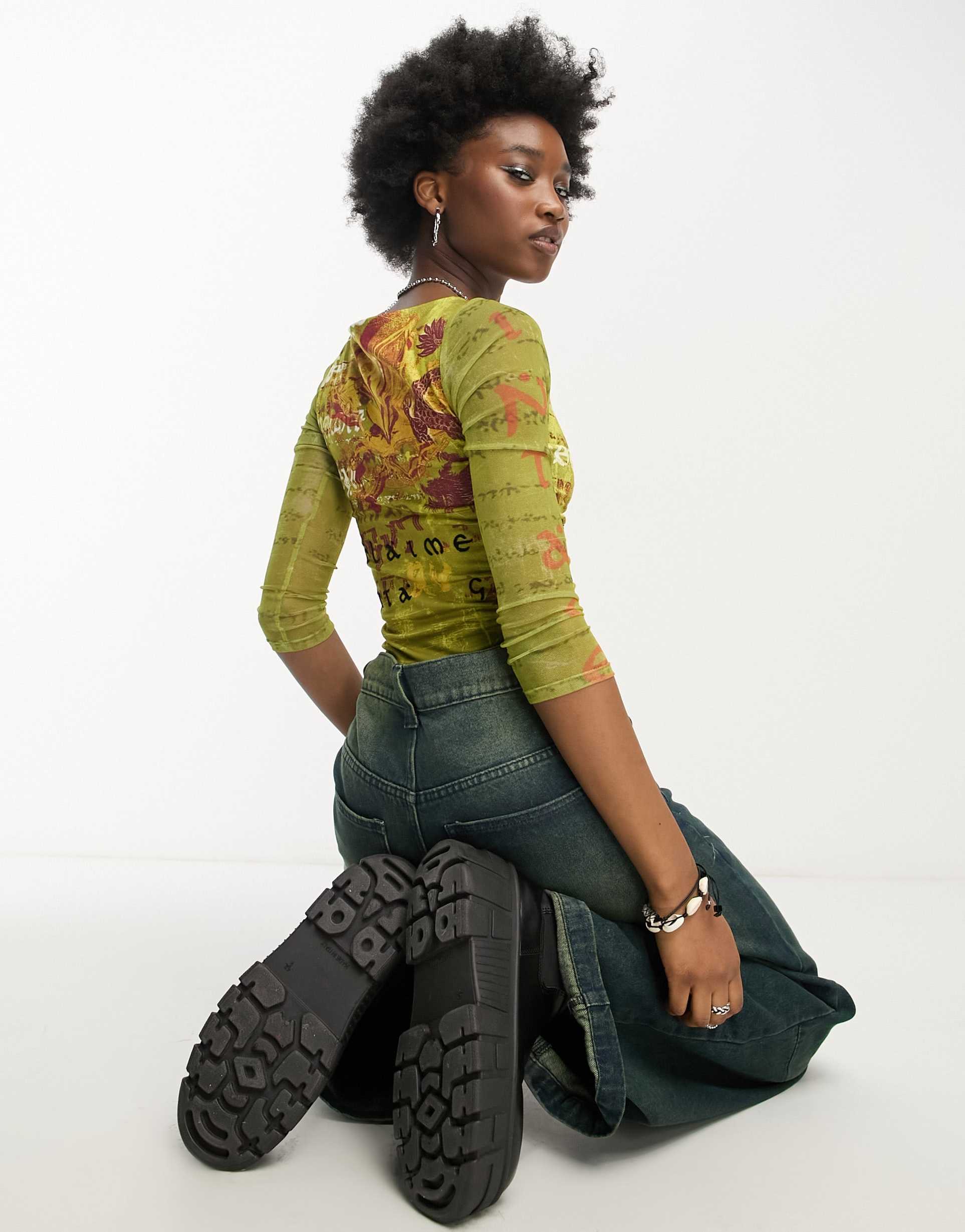 Reclaimed Vintage inclusive Y2K slash neck quarter sleeve top in green print
