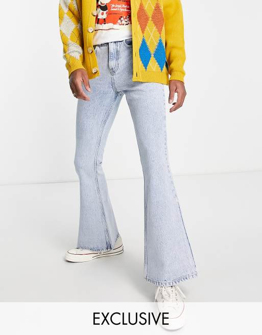 Reclaimed Vintage Inspired – 70er Schlagjeans in hellblauer Waschung 