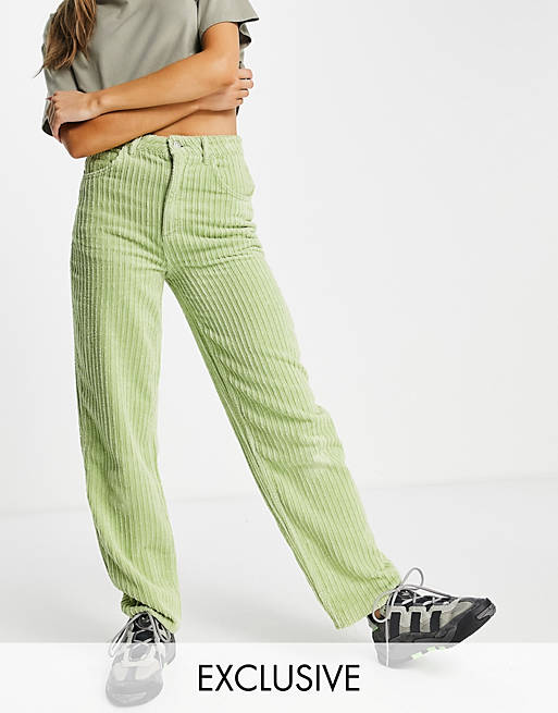 Reclaimed Vintage Inspired - 90'er-dad-jeans i blegt grønt fløjl