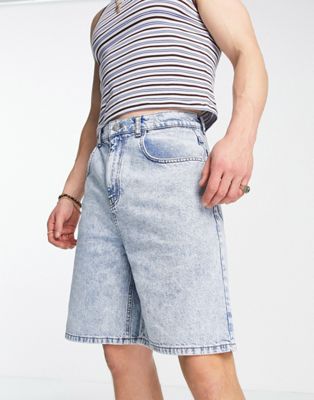 Reclaimed Vintage Inspired 90s baggy denim shorts in dirty bleach wash - ASOS Price Checker