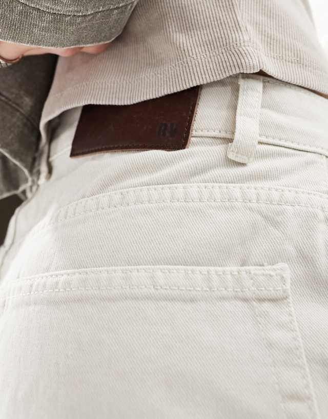 Reclaimed Vintage Inspired 90's baggy jean in ecru 2