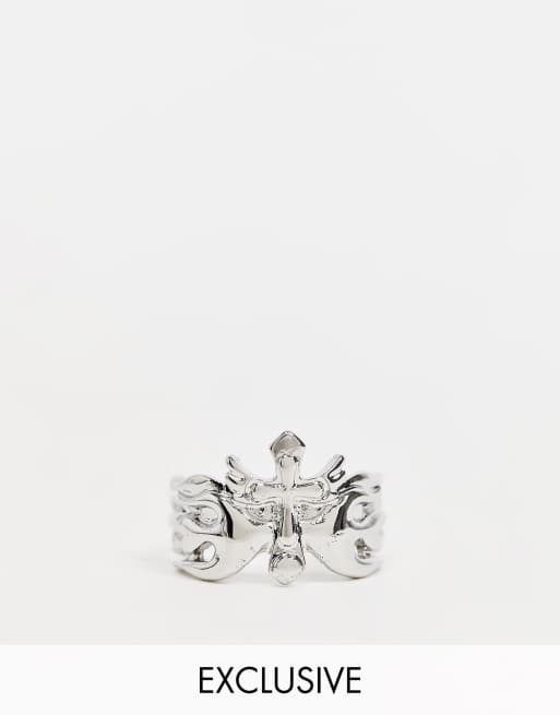 Reclaimed Vintage Inspired - Bague à motif flammes et croix - Argenté