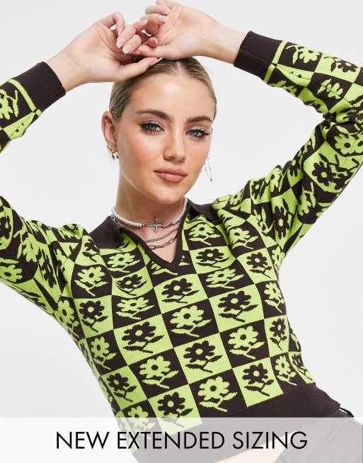 Reclaimed Vintage Inspired – Brązowy sweter z kołnierzykiem i wzorem w szachownicę i kwiaty 
