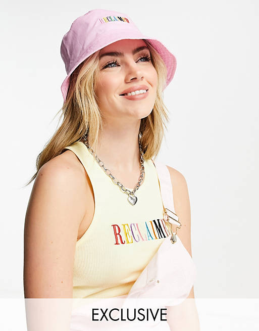 Reclaimed Vintage inspired bucket hat with logo embroidery in pink