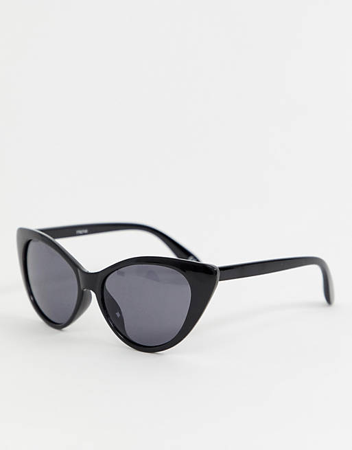 Reclaimed Vintage Inspired cat eye sunglasses in black exclusive to ASOS
