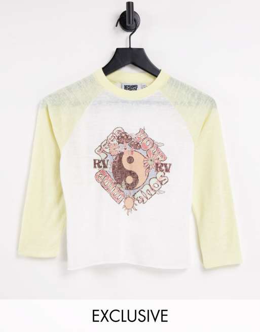 Reclaimed Vintage inspired contrast raglan t shirt with 70’s print in white