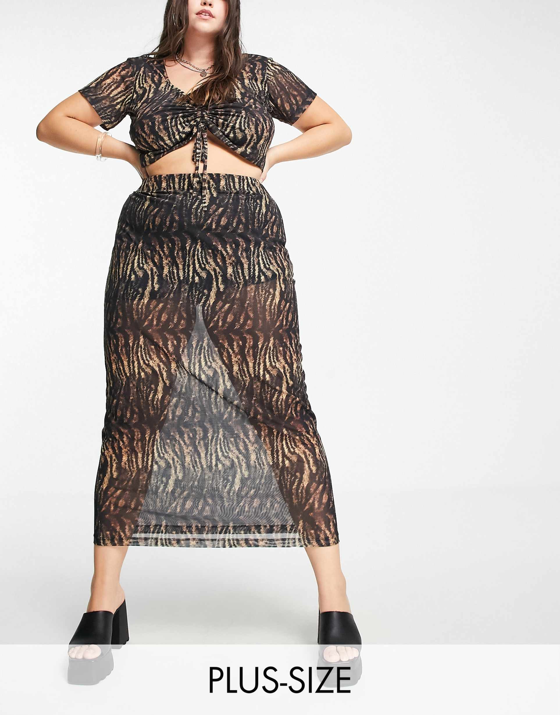 Reclaimed Vintage inspired curve co-ord midi skirt in brown animal print view 2