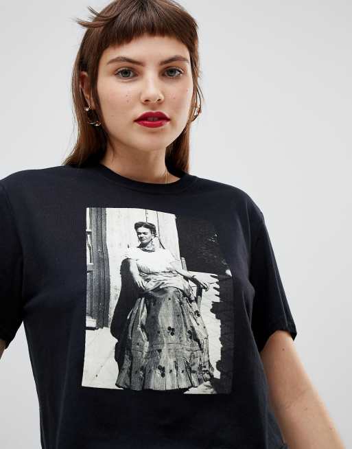 Tee shirt frida kahlo stradivarius sales
