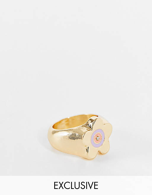 Reclaimed vintage inspired fun flower ring in gold