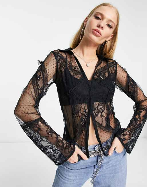 Reclaimed Vintage Inspired – Hemd in Schwarz mit geteiltem Spitzenmuster