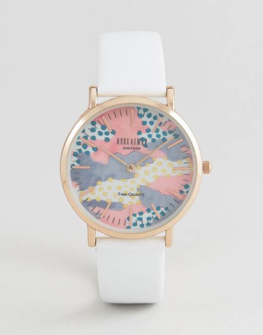 Reclaimed Vintage Inspired - Horloge met gestipte wijzerplaat en witte leren band 36mm, exclusief bij ASOS