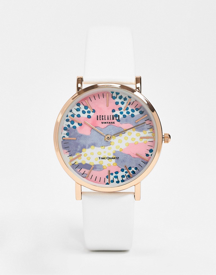 Reclaimed Vintage inspired - Horloge met wijzerplaat in marmerprint-Wit