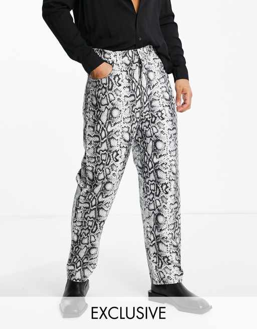 Reclaimed Vintage Inspired Jeans pitonati anni 90 spalmati