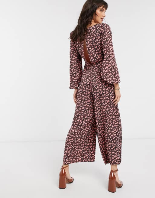 Reclaimed Vintage inspired jumpsuit with puff sleeve in ditsy floral print, 2 of 4
