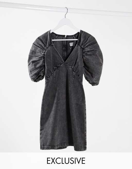 Reclaimed Vintage Inspired - kjole i sort denim vask