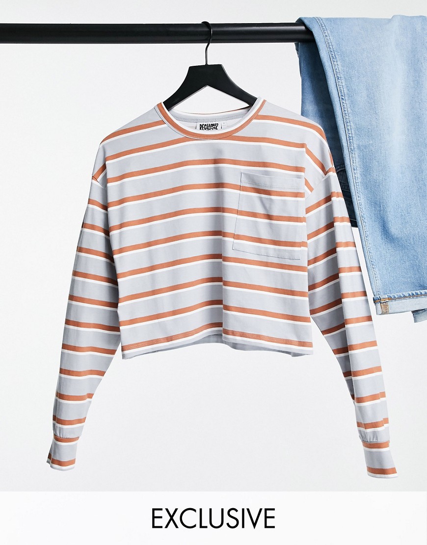 reclaimed vintage -  – Inspired – Langärmlig, kurzes T-Shirt mit Tasche, gestreift-Mehrfarbig