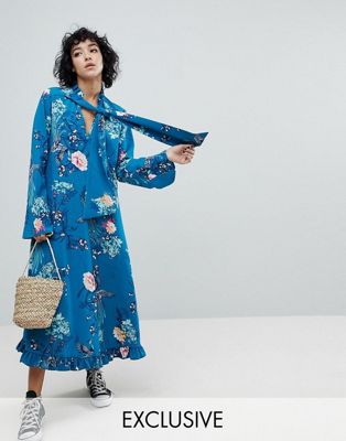 Reclaimed Vintage - Inspired - Midiaxi jurk met uitlopende mouwen-Blauw
