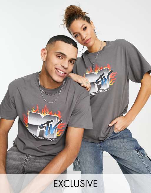 Reclaimed Vintage Inspired – Mörkgrå t-shirt i unisex-modell med licenserat MTV-tryck