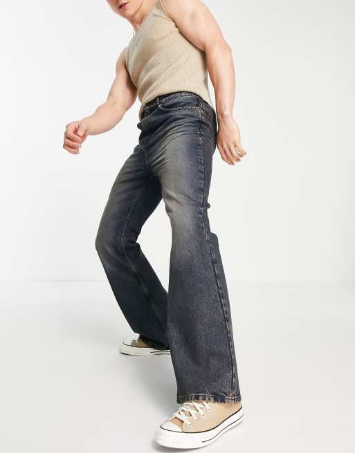 Reclaimed Vintage Inspired - Mørkeblå 90'er-jeans med svaj og Y2K-vintagevask 