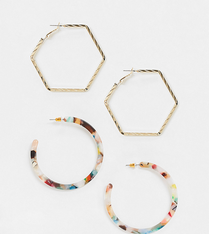 Reclaimed Vintage - Inspired - Multipack oorringen met gouden geometrische vormen en veelkleurig hars