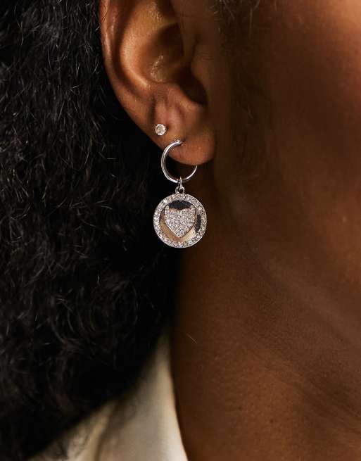 Reclaimed Vintage Inspired - Oorringen met muntje met hart en duivel in zilver