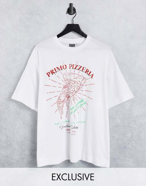 Reclaimed Vintage Inspired – Oversize-T-Shirt aus Baumwolle in Weiß mit Pizza-Rückenprint - WHITE
