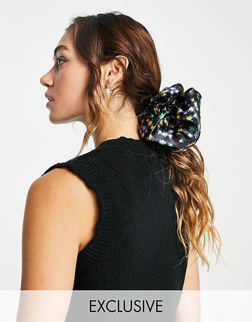 Reclaimed Vintage inspired oversized scrunchie in floral