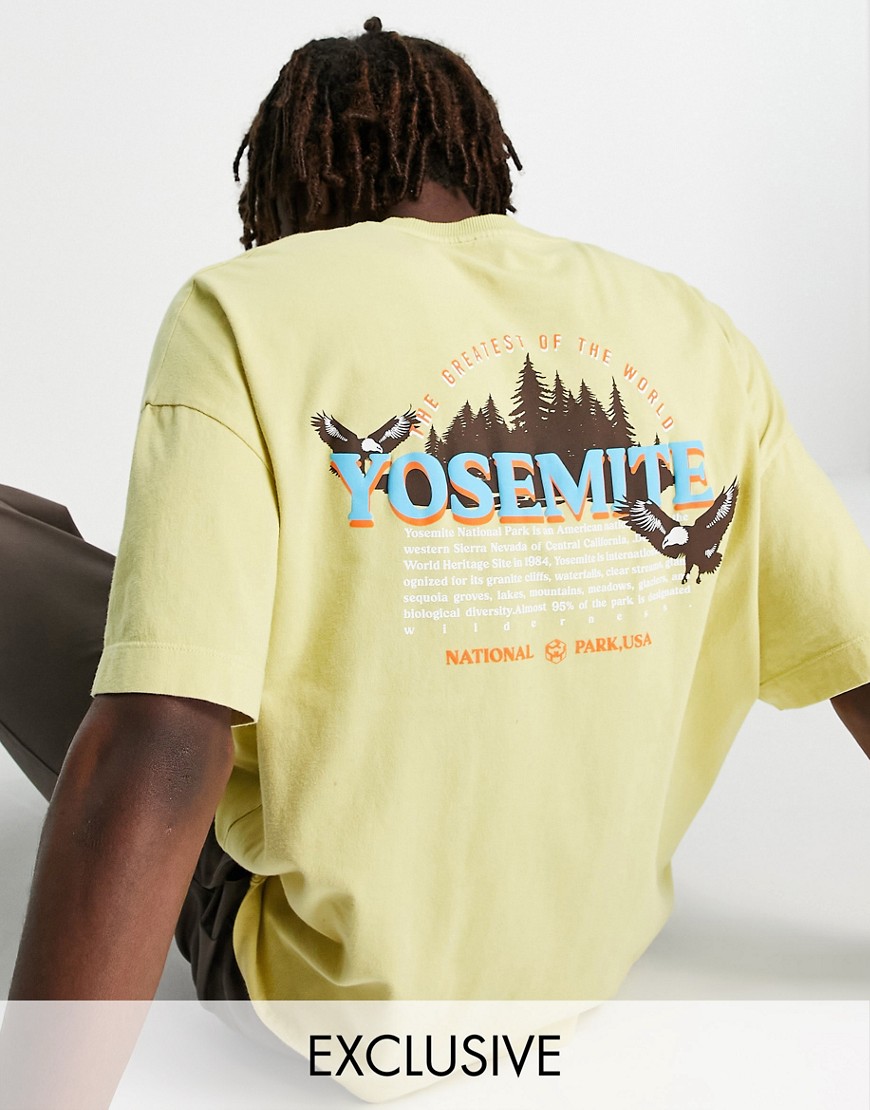 Reclaimed Vintage Inspired - Oversized T-shirt med Yosemite-print på ryggen i vasket gul