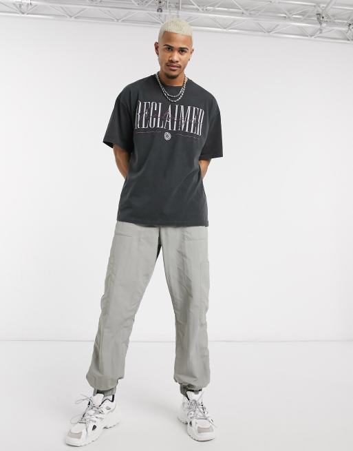 Reclaimed Vintage inspired oversized washed t shirt with logo ASOS