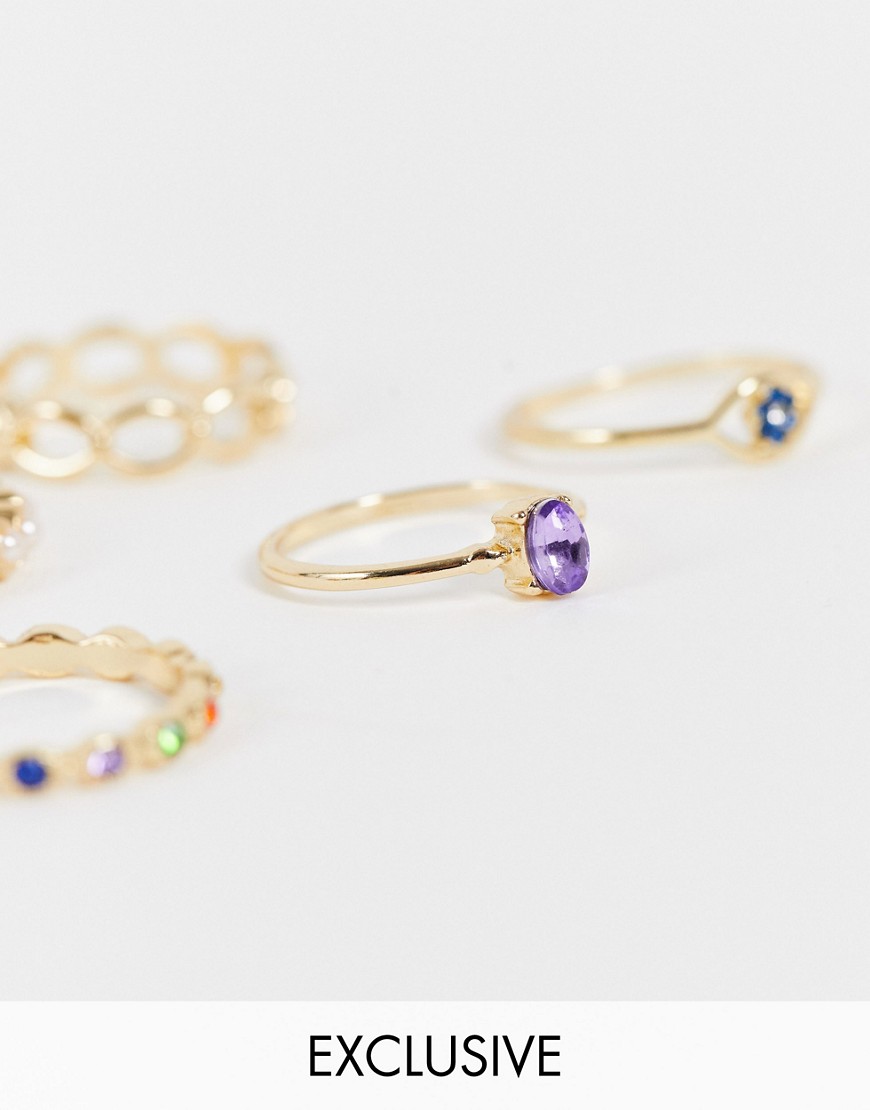 Reclaimed Vintage Inspired - Pakke med 5 par guldfarvede ringe med multifarvede sten