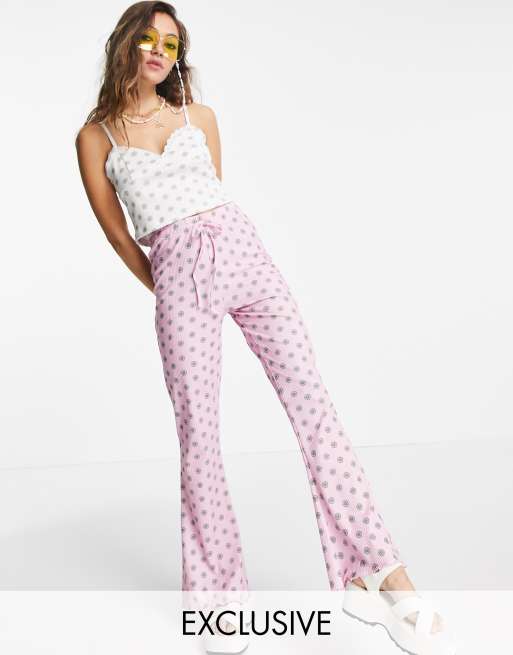 Reclaimed Vintage Inspired Pantalon evase a imprime fleuri Lilas