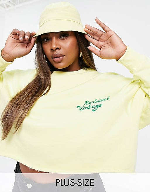 Reclaimed Vintage inspired plus cropped sweat in yellow with embroidery