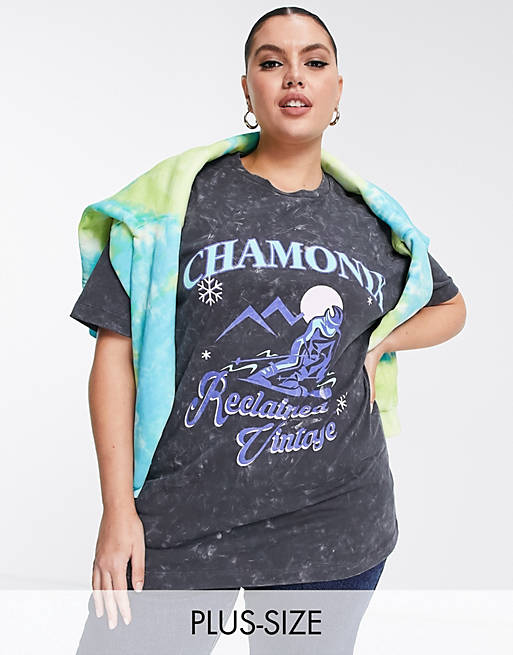  Reclaimed Vintage inspired plus t-shirt with ski print in charcoal 