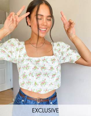 Reclaimed Vintage inspired short sleeve corset blouse in white ditsy print