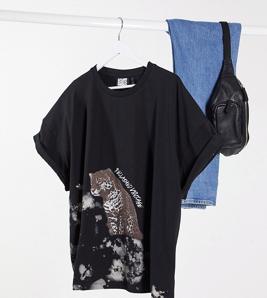 Reclaimed Vintage inspired short sleeve t-shirt in black with leopard print