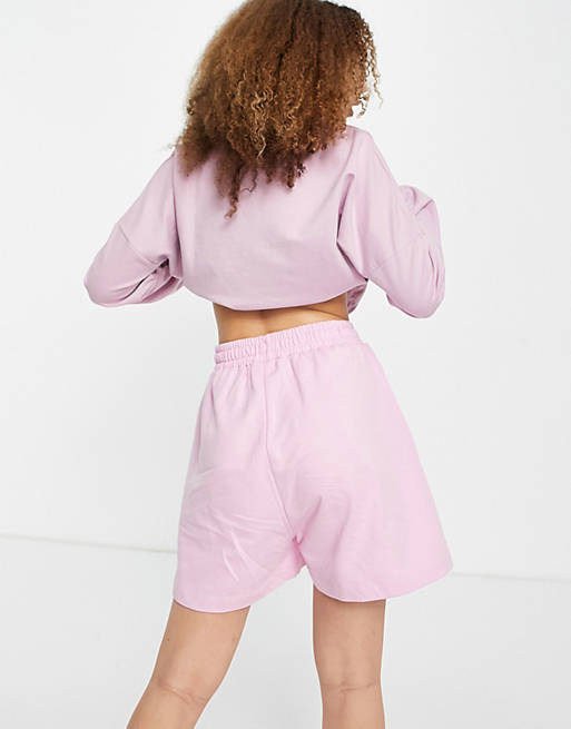  Reclaimed Vintage inspired shorts with logo in pink 