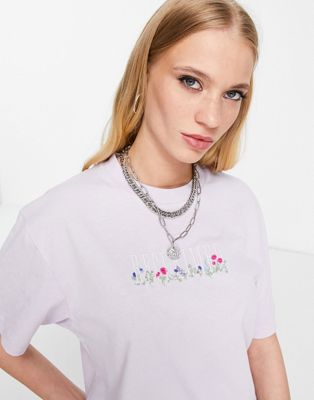 Reclaimed Vintage inspired t-shirt with floral embroidery in pruple | ASOS