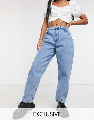 relaxed mom jeans