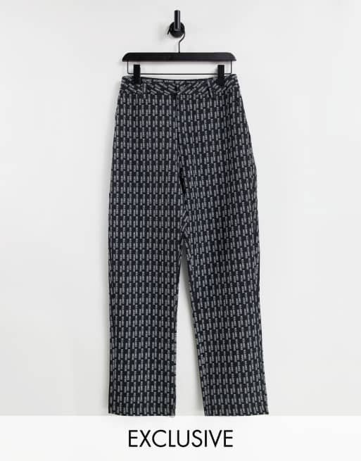 Reclaimed Vintage Inspired – Unisex-Hose mit geradem Bein und Monogramm-Print
