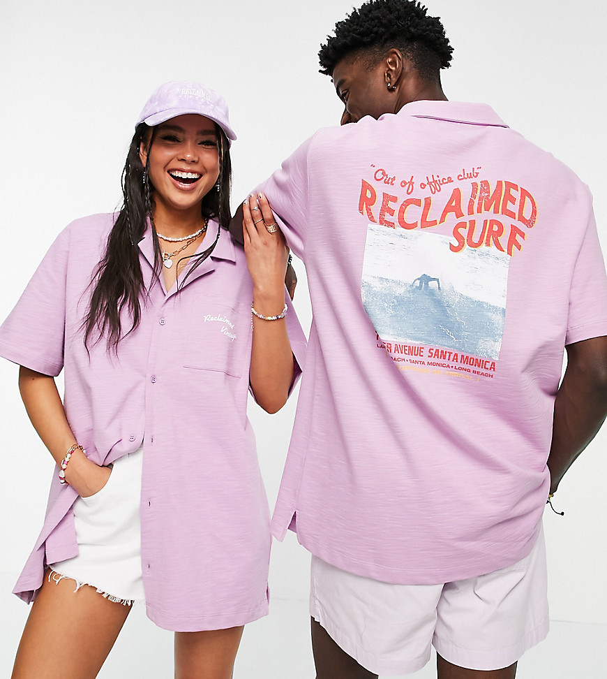 Reclaimed Vintage Inspired unisex jersey shirt in pink with surf print