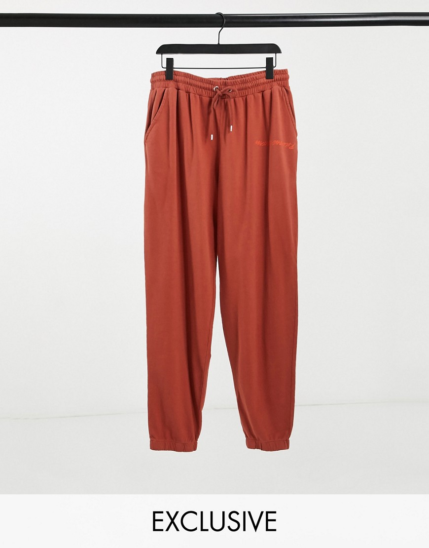 Reclaimed Vintage inspired - unisex-joggingbukser i bordeaux med logo-rød