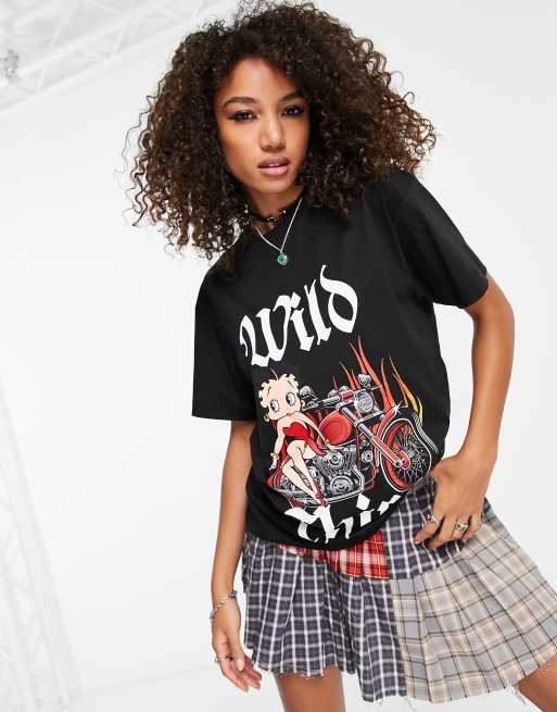Reclaimed Vintage Inspired unisex licensed Betty Boop t shirt in