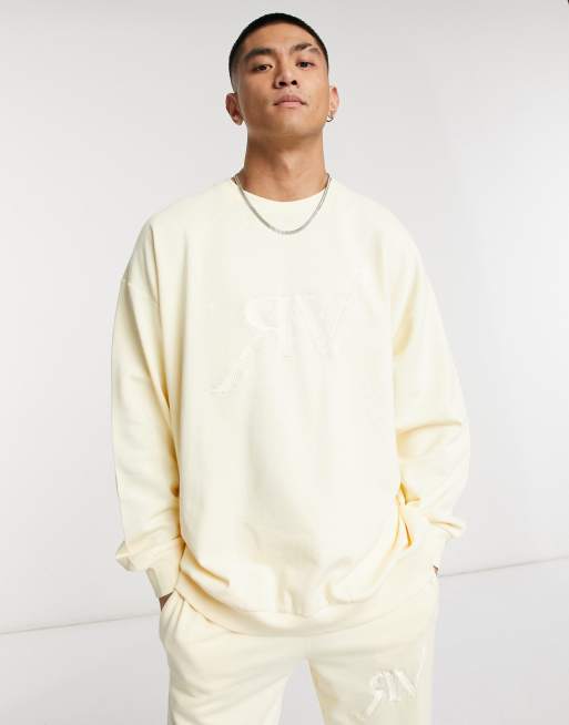 Vintage new arrivals cream sweatshirt