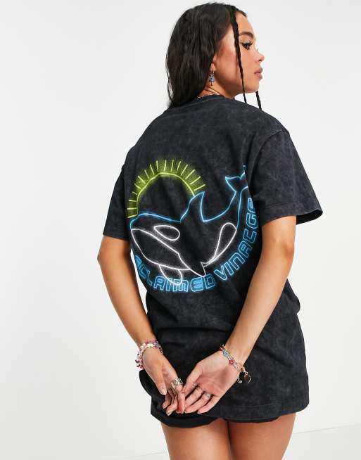 Reclaimed Vintage inspired unisex t-shirt in black with whale back print, 4 of 4