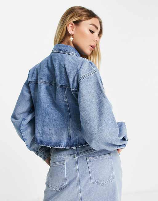 Reclaimed Vintage Inspired Veste en jean ajustee a manches ballon Bleu moyen delave